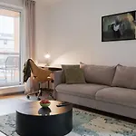 Kotzebue - Sleek&moody, Dark Green&black Appartement Tallinn