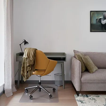 Апартаменти Kotzebue - Sleek & Moody, Dark & Black