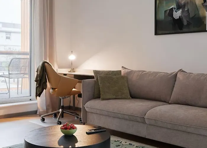 Kotzebue - Sleek & Moody, Dark & Black Apartment Tallinn