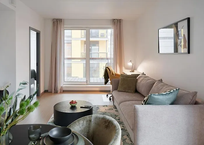 Kotzebue - Sleek&moody, Dark Green&black Appartement