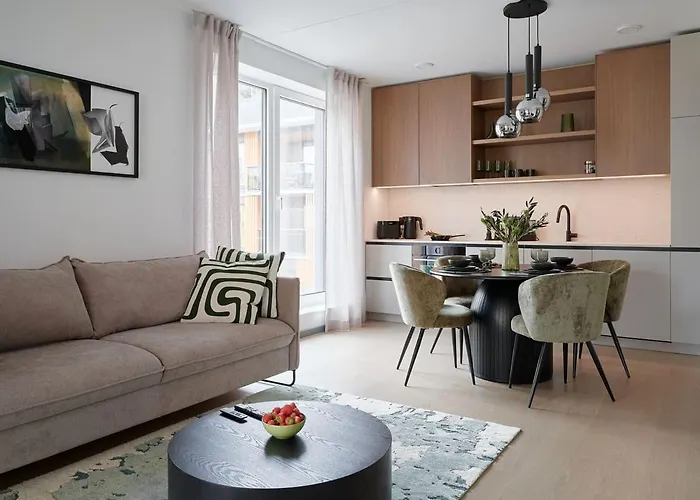 Kotzebue - Sleek&moody, Dark Green&black * Tallinn