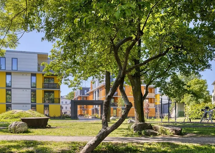 Kotzebue - Sleek & Moody, Dark & Black 아파트 탈린